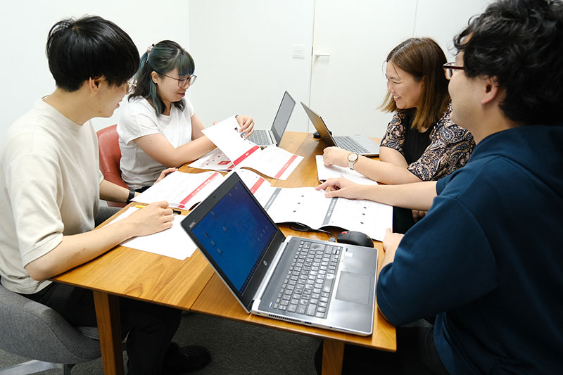 おしゃべり会イメージ